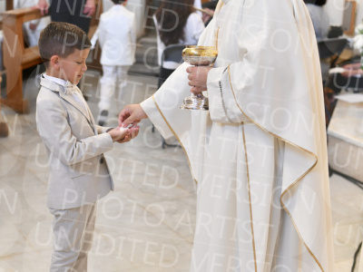 Holy-Communion_2108-1