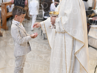 Holy-Communion_2109-1
