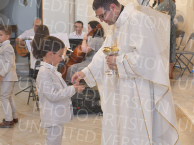 Holy-Communion_2110-1