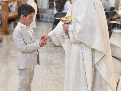 Holy-Communion_2112-1