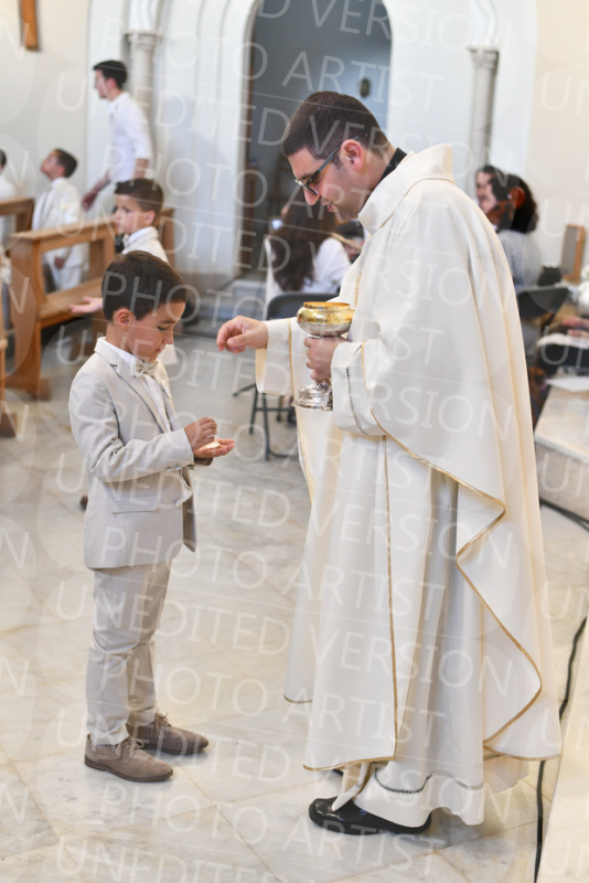 Holy-Communion_2113-1