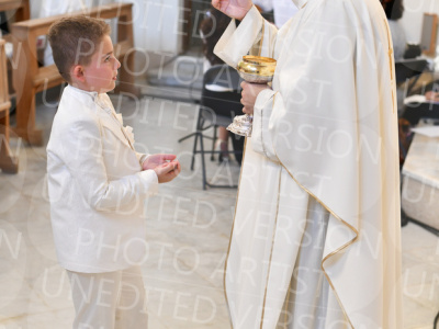 Holy-Communion_2116-1