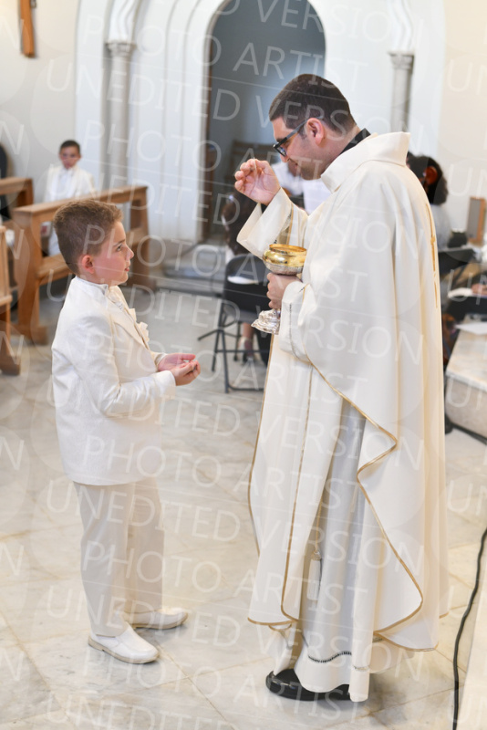 Holy-Communion_2116-1