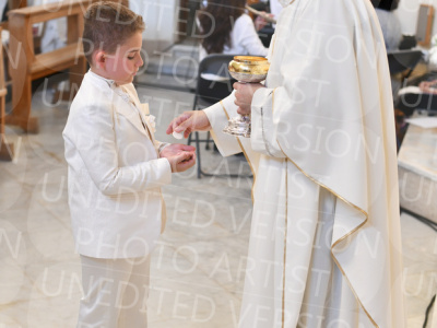 Holy-Communion_2117-1