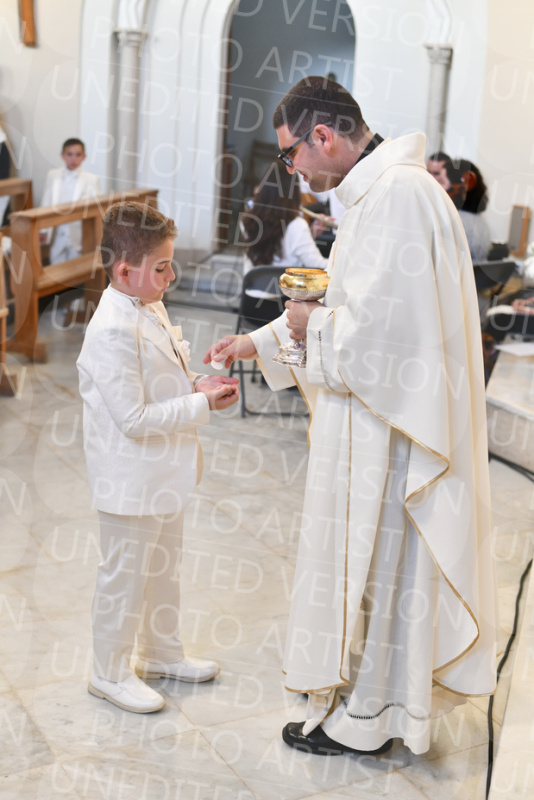 Holy-Communion_2117-1