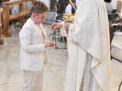 Holy-Communion_2118-1