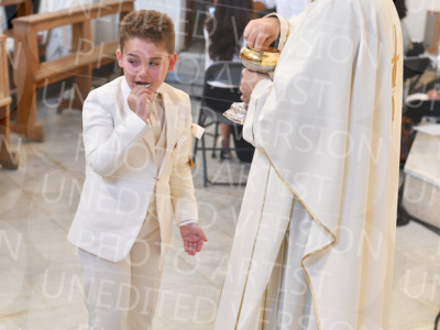 Holy-Communion_2119-1