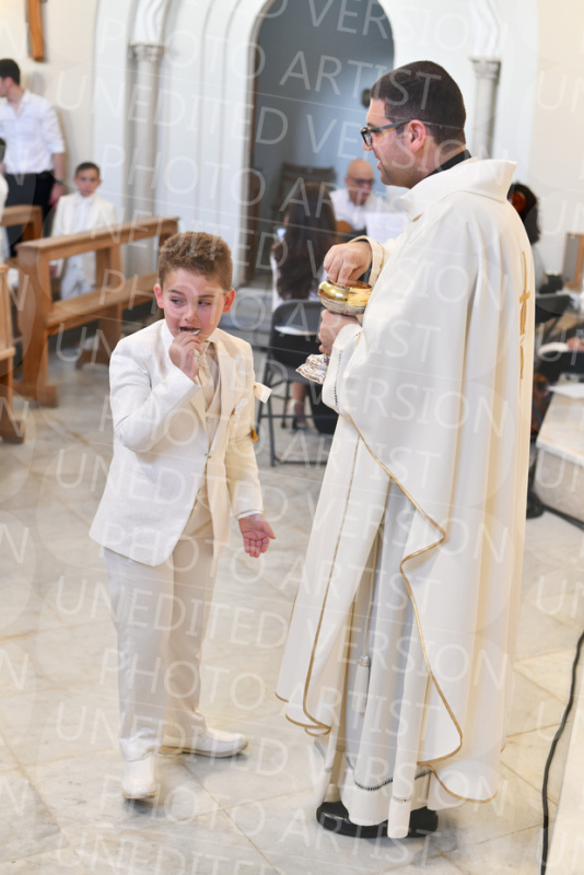 Holy-Communion_2119-1