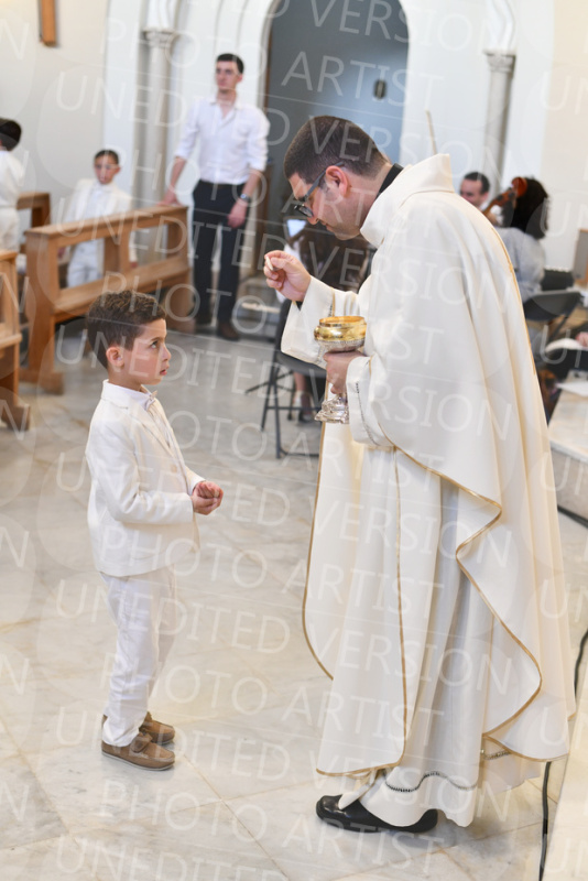 Holy-Communion_2122-1