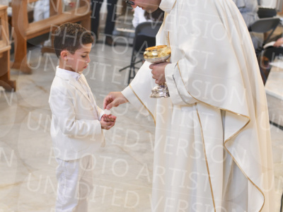 Holy-Communion_2123-1