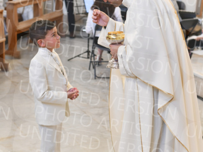 Holy-Communion_2129-1