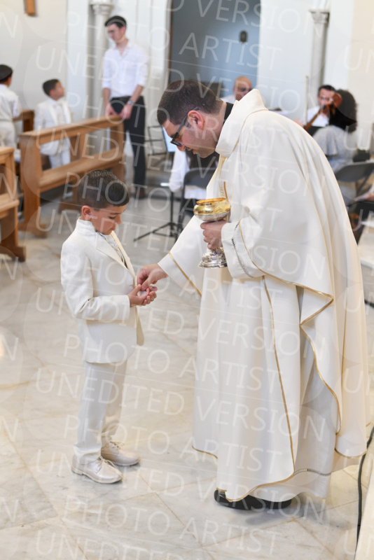 Holy-Communion_2130-1