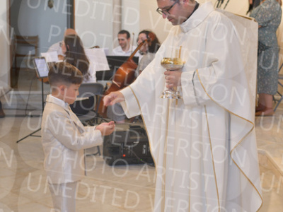 Holy-Communion_2131-1