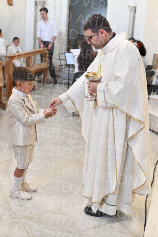 Holy-Communion_2133-1