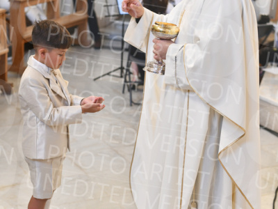 Holy-Communion_2134-1