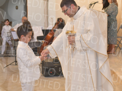 Holy-Communion_2136-1