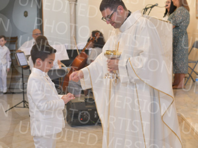Holy-Communion_2138-1