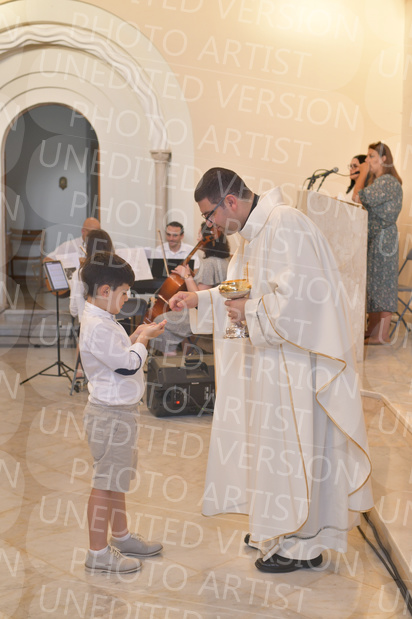 Holy-Communion_2152-1