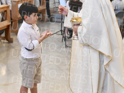 Holy-Communion_2153-1