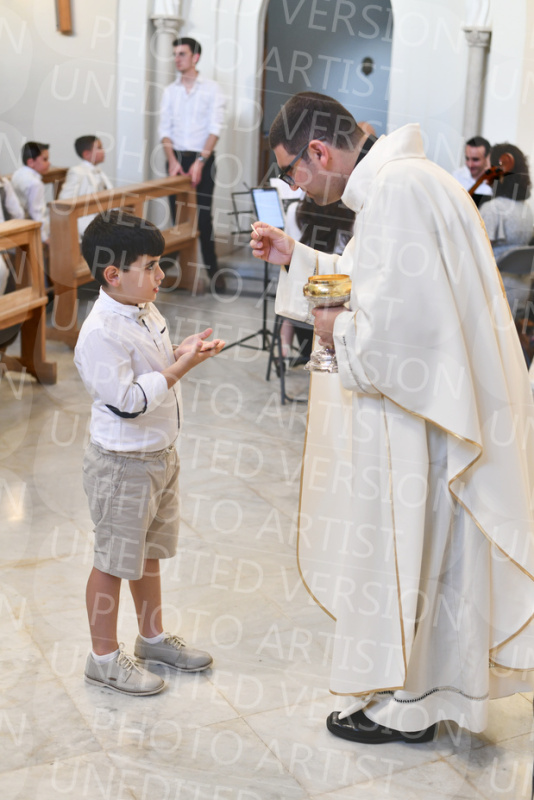 Holy-Communion_2153-1