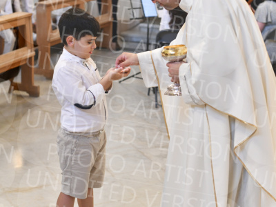 Holy-Communion_2154-1