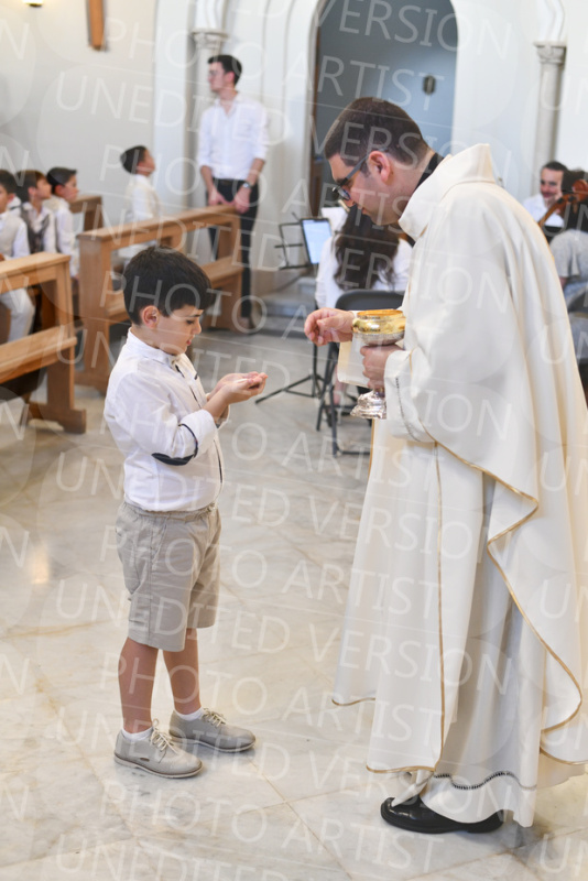 Holy-Communion_2155-1