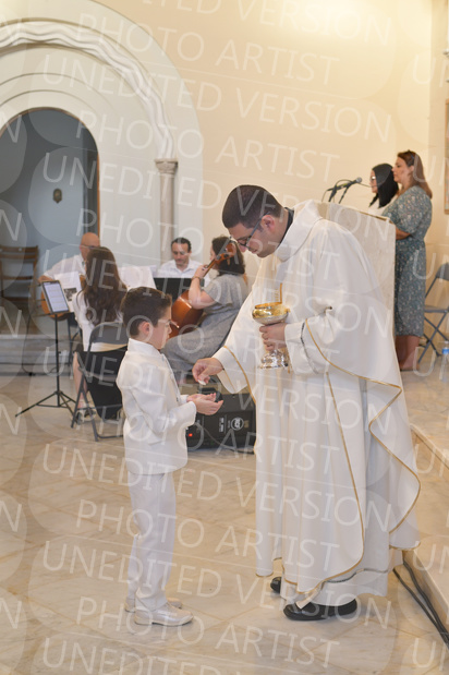 Holy-Communion_2156-1