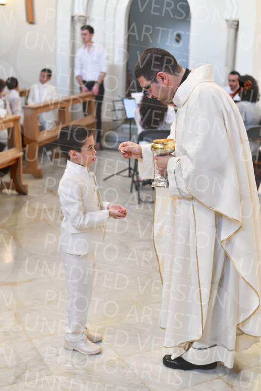 Holy-Communion_2159-1
