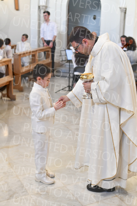 Holy-Communion_2160-1