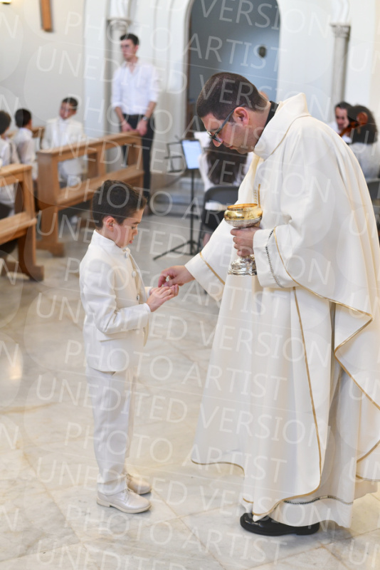 Holy-Communion_2161