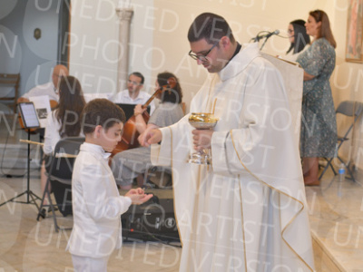 Holy-Communion_2163-1