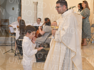 Holy-Communion_2164-1
