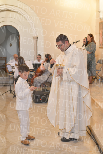 Holy-Communion_2168-1