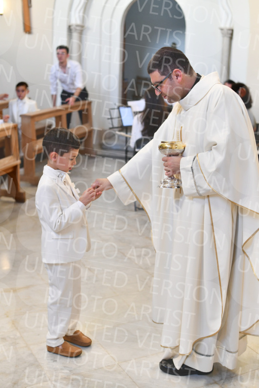 Holy-Communion_2170-1