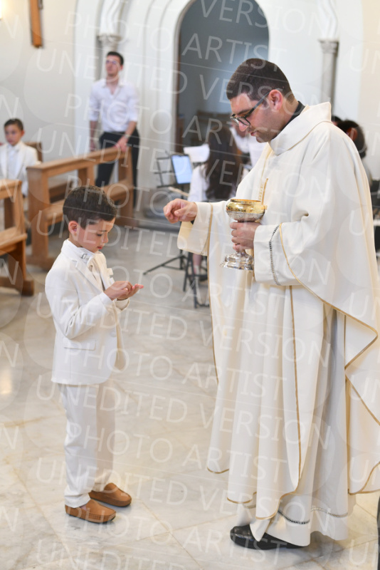 Holy-Communion_2171-1