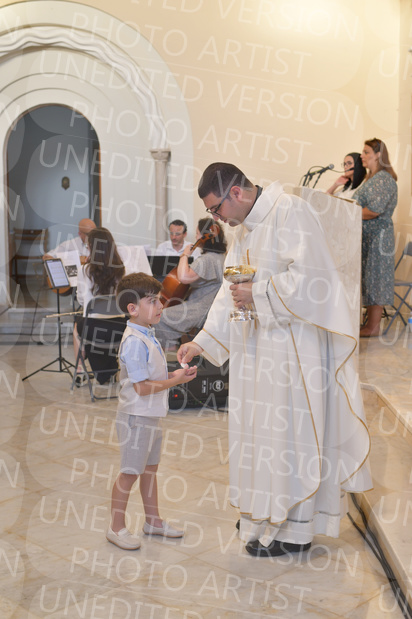 Holy-Communion_2172-1