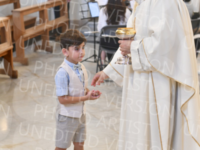 Holy-Communion_2176-1