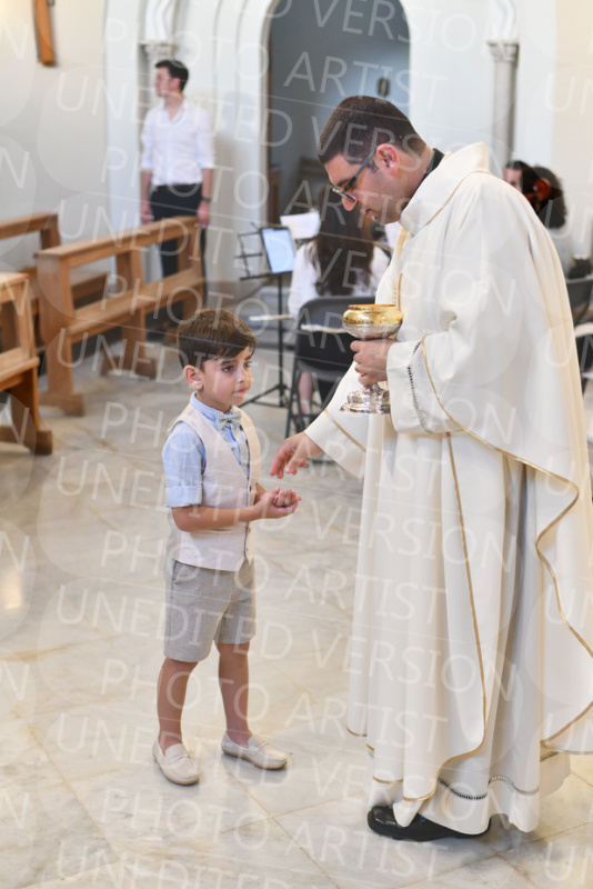 Holy-Communion_2176-1