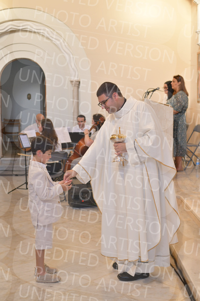 Holy-Communion_2177-1