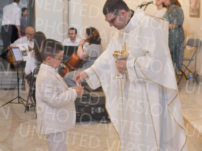 Holy-Communion_2182-1