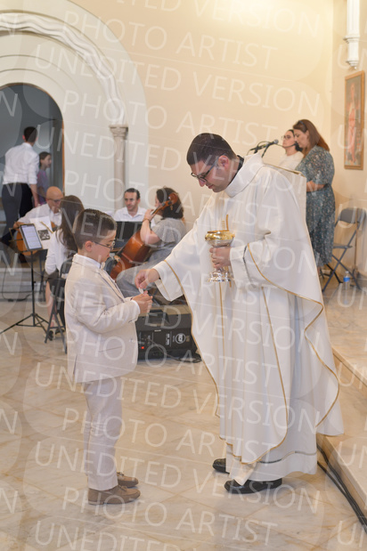 Holy-Communion_2182