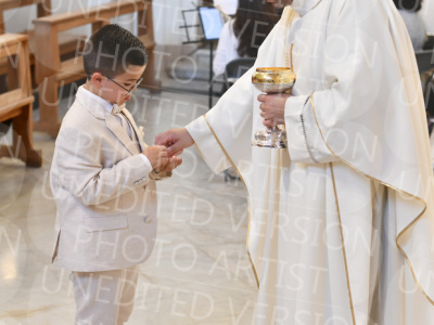 Holy-Communion_2185-1