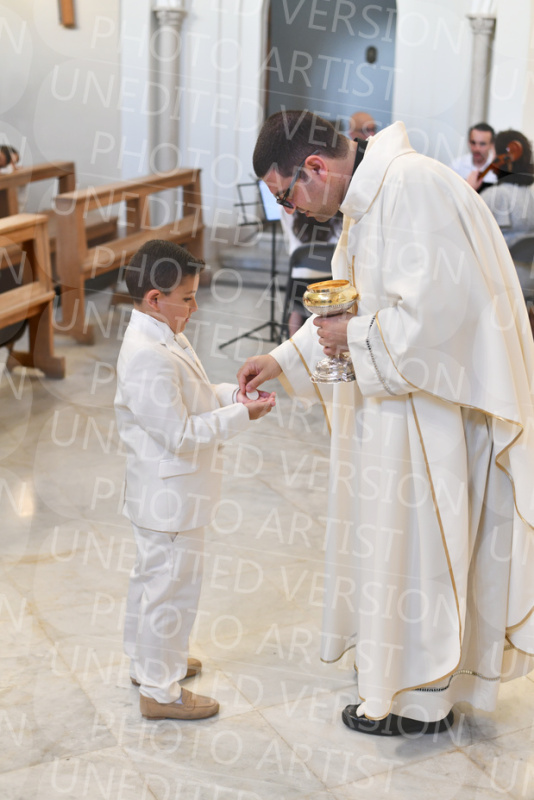 Holy-Communion_2190-1