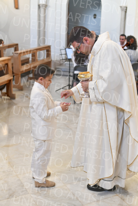Holy-Communion_2191-1