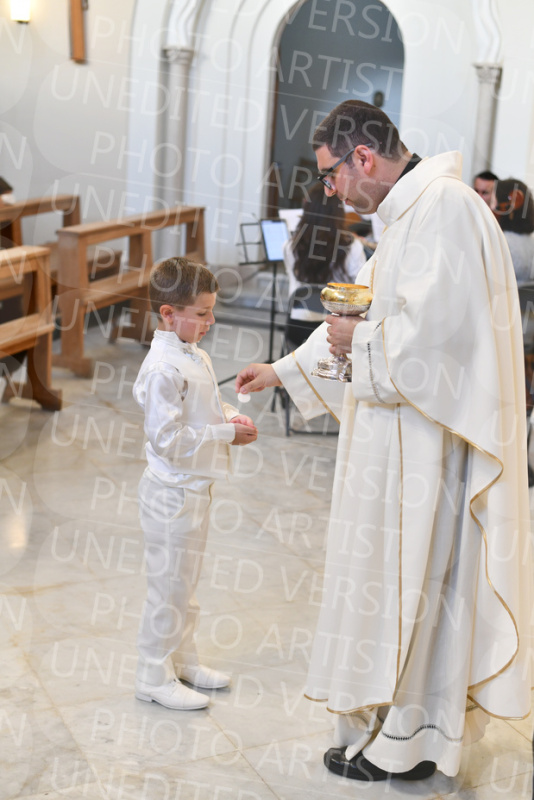 Holy-Communion_2194-1