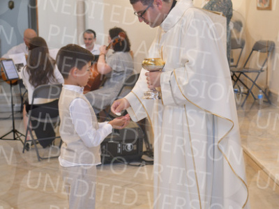 Holy-Communion_2198-1