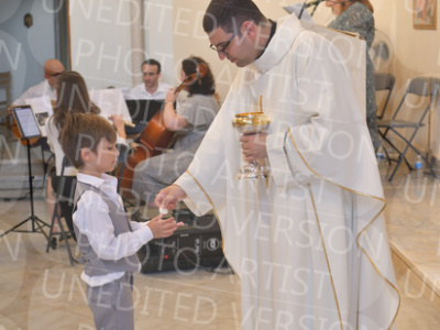 Holy-Communion_2203-1