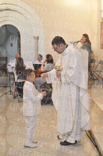 Holy-Communion_2215-1