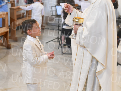 Holy-Communion_2218-1