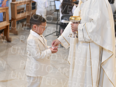 Holy-Communion_2219-1